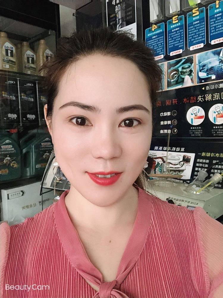 36岁离异女征婚照片(id:3635776)_广东深圳征婚交友