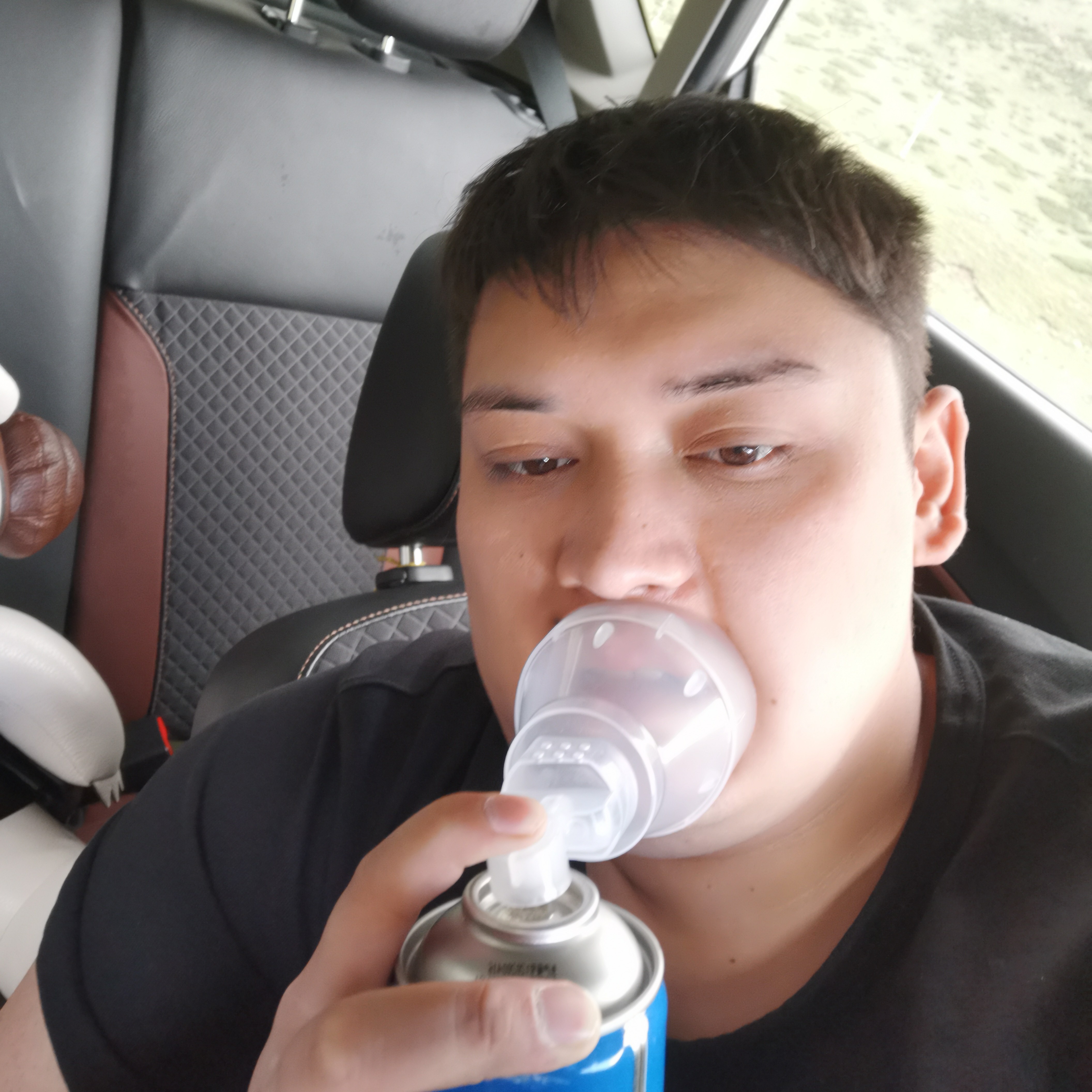 悟空踢俏皮的照片