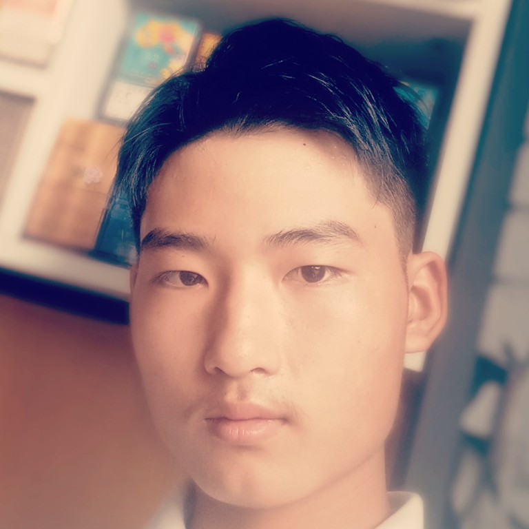 体贴笑戒指的照片