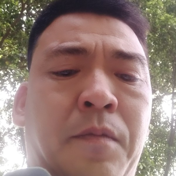 跳跃漫步诺言的照片