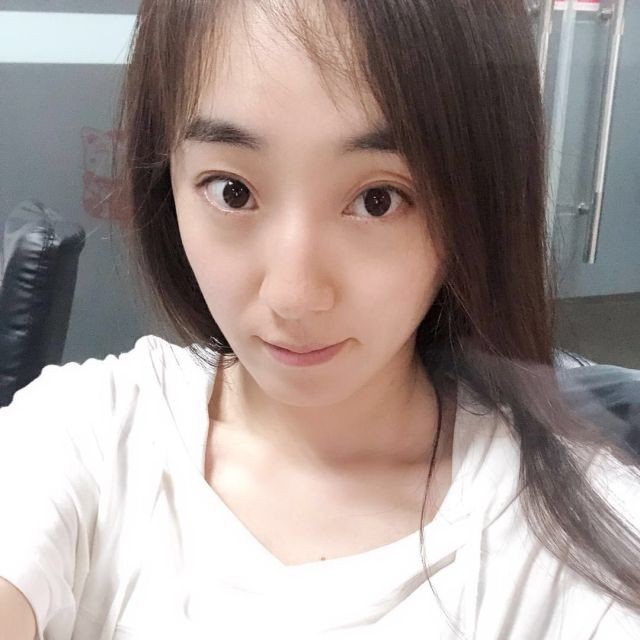 裙子是漏的的照片
