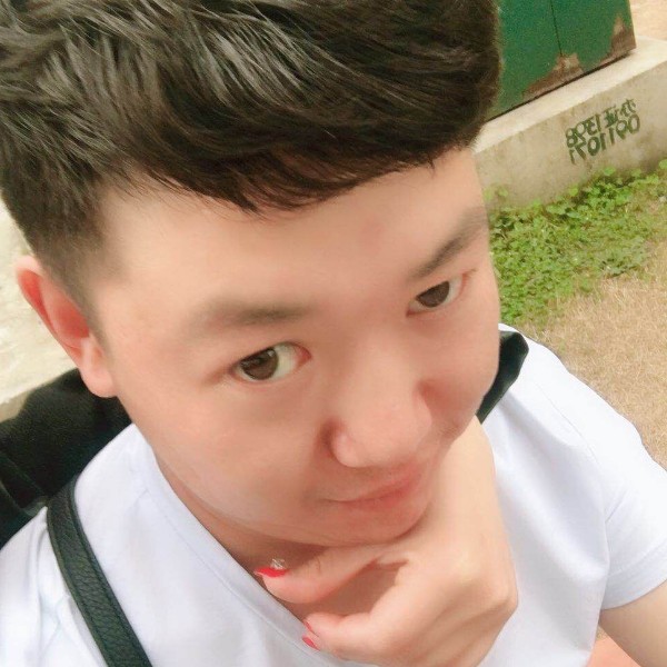 怜香惜玉。的照片
