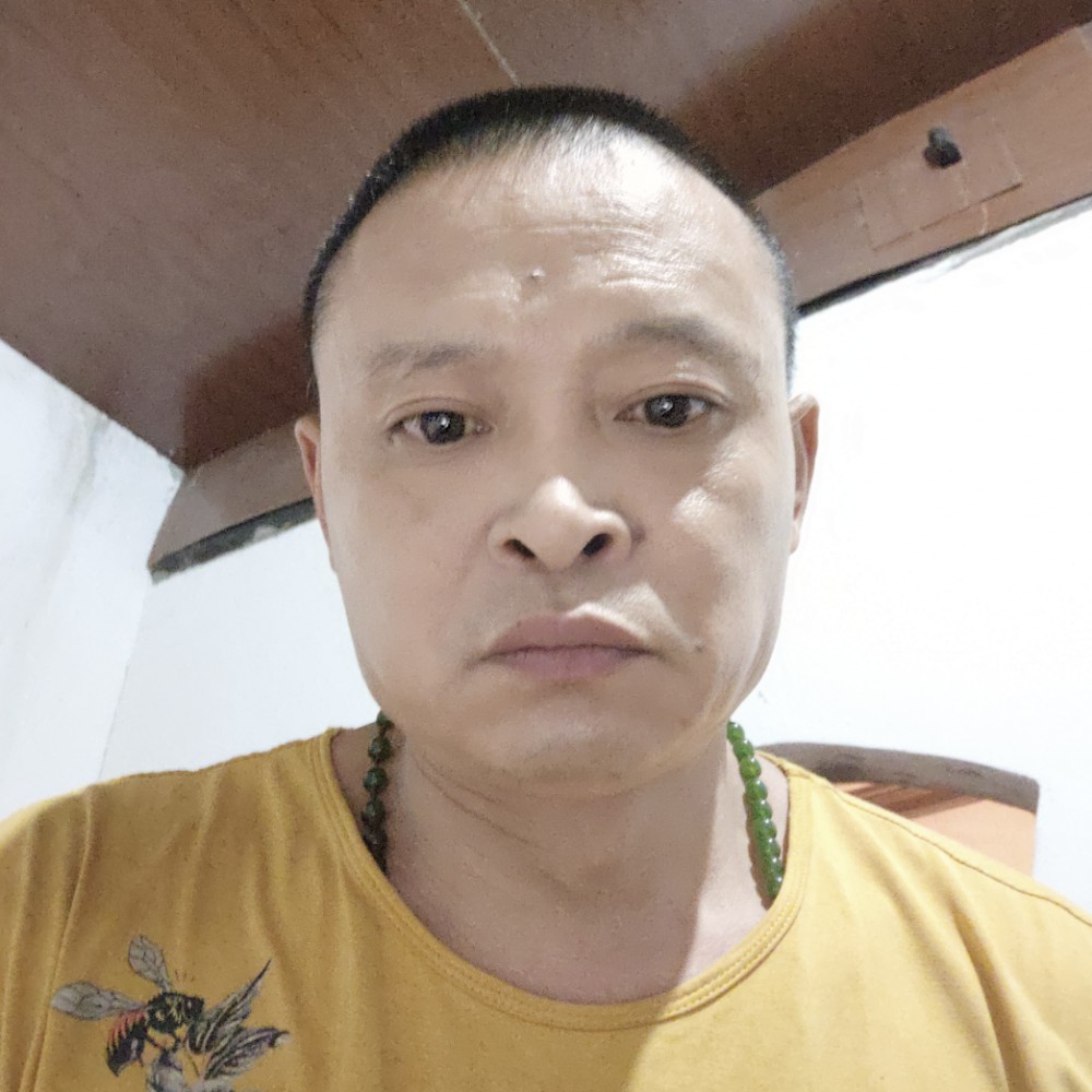 动人闻离歌的照片