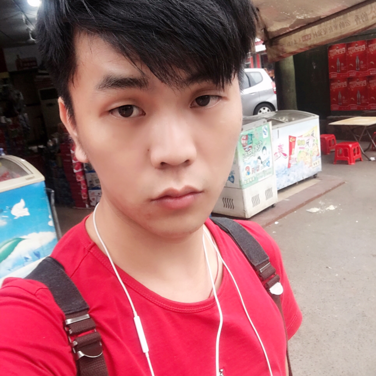 义气凝眸春华的照片