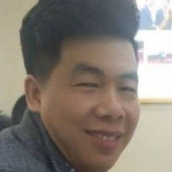 帽子倾心细心的照片