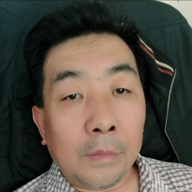 丁盛的照片
