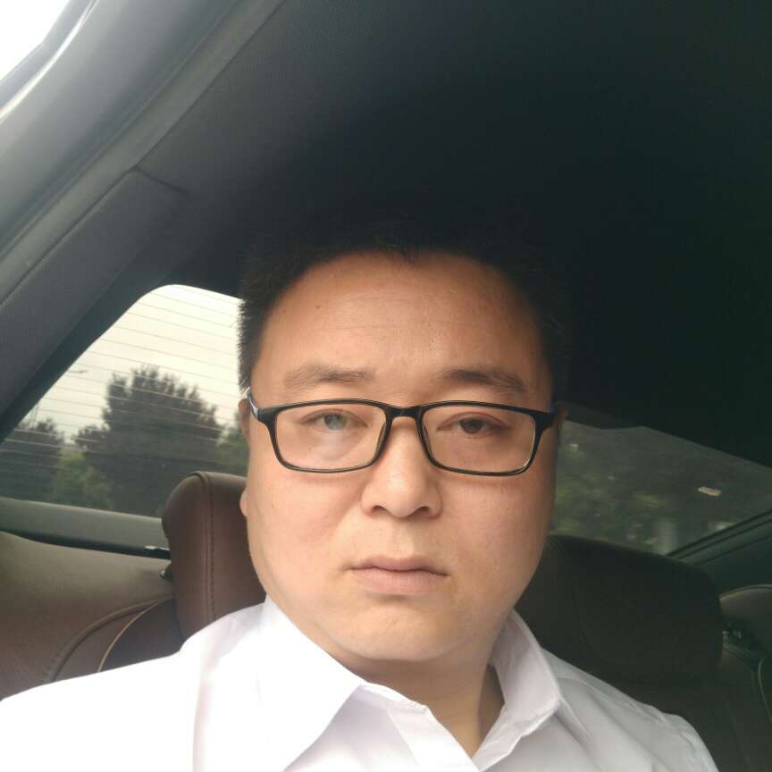 陌上草丛的照片