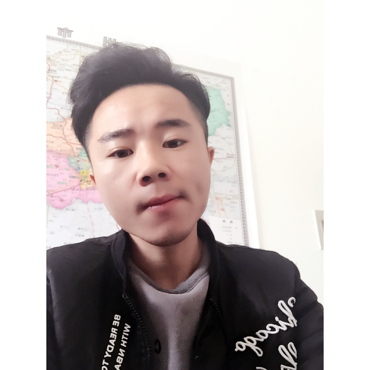 有点忙烦的林来风的照片