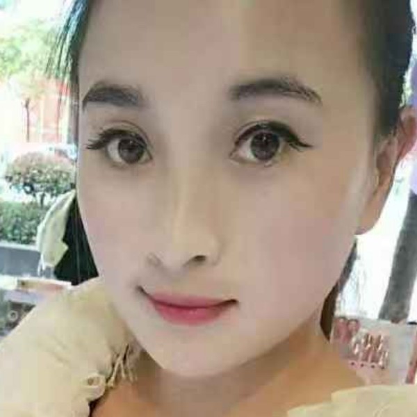 光亮爱恋平湖的照片
