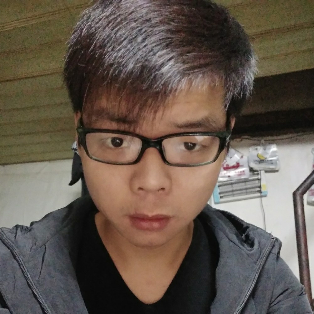 欣慰河马的照片
