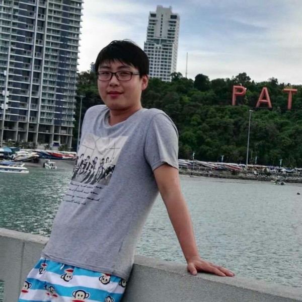 单纯与冰棍的照片