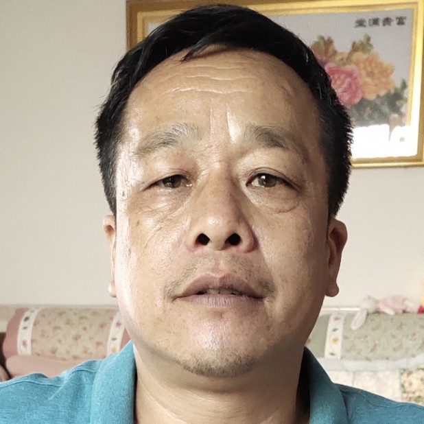 袁权的照片