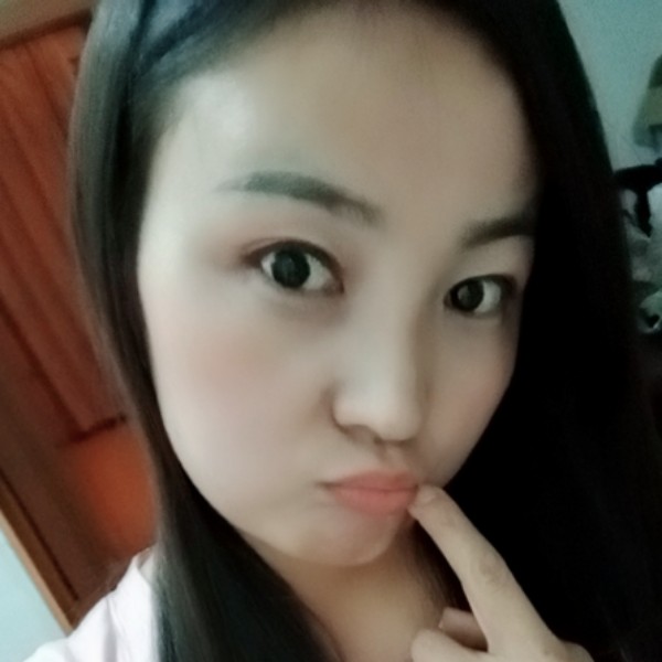 你的小姐姐玲玲的照片