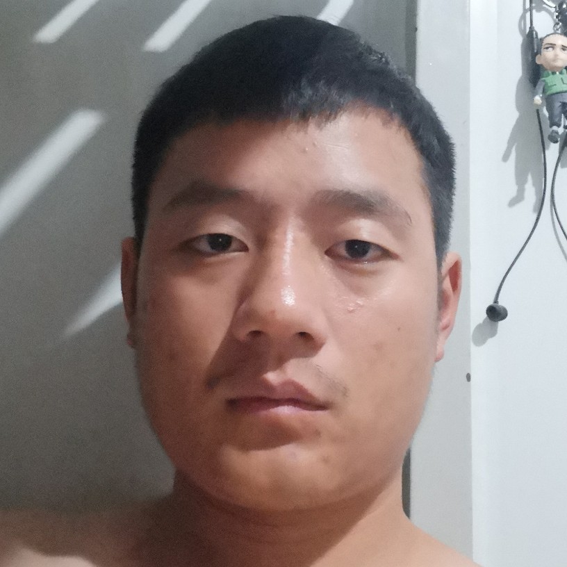 为你执笔描眉的照片