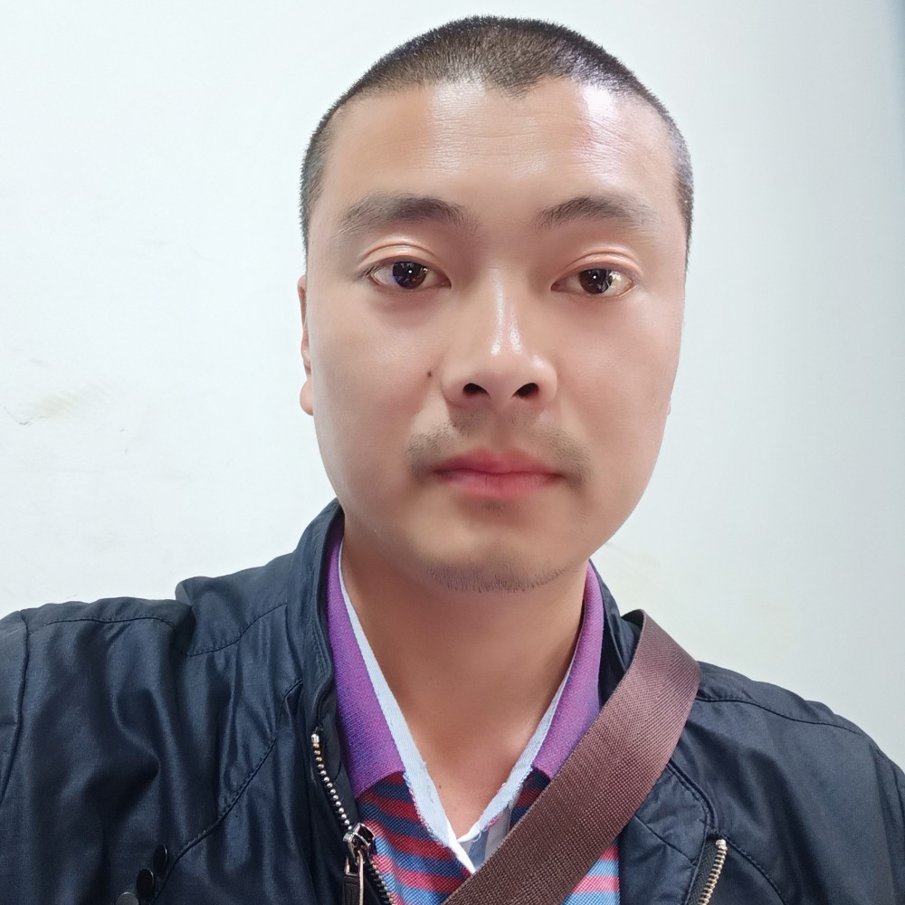 兴奋倾心星月的照片