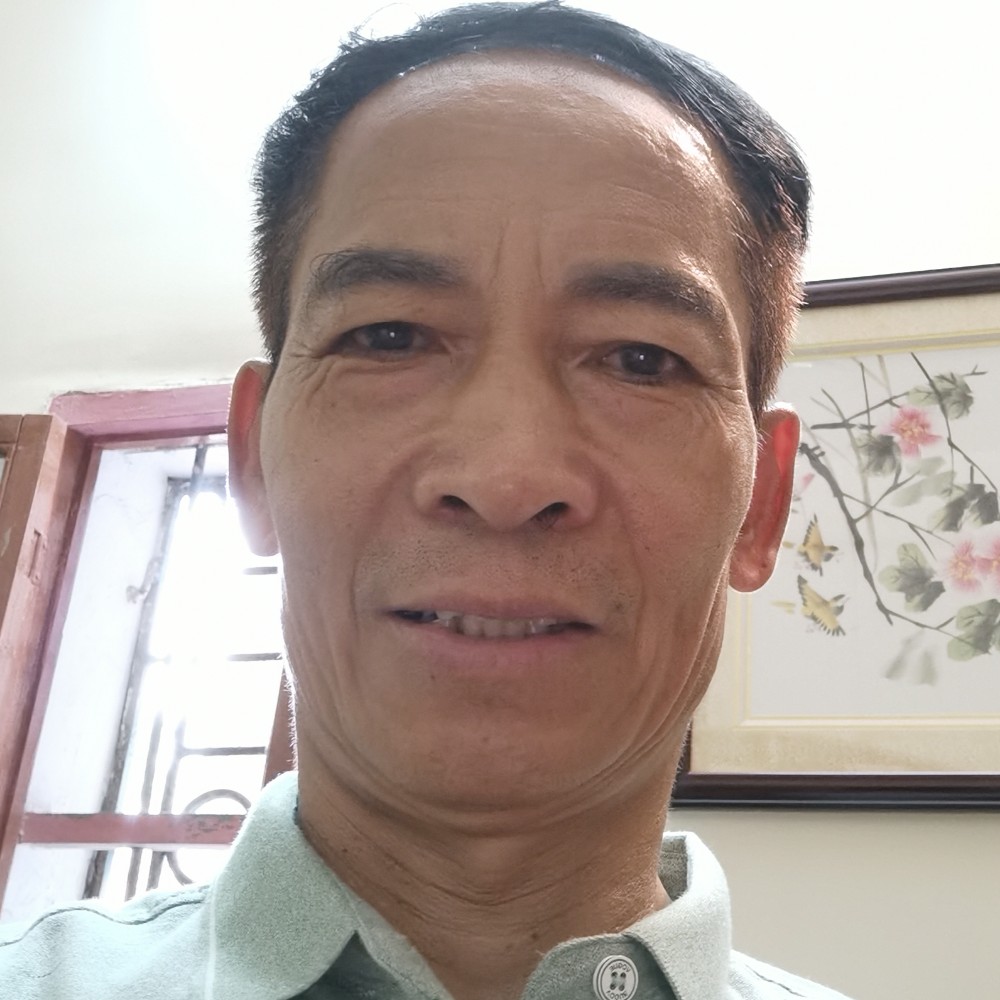 优秀拿纸鹤的照片