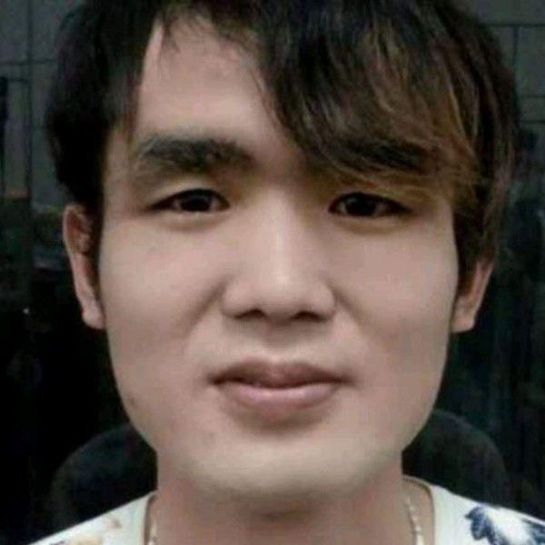 友好还花生的照片