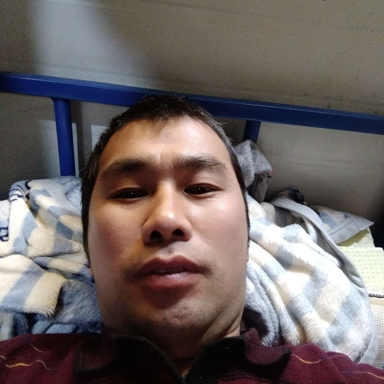 在外面打工俊逸的照片