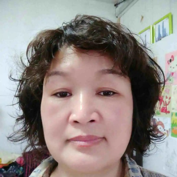亲亲小龙儿的照片