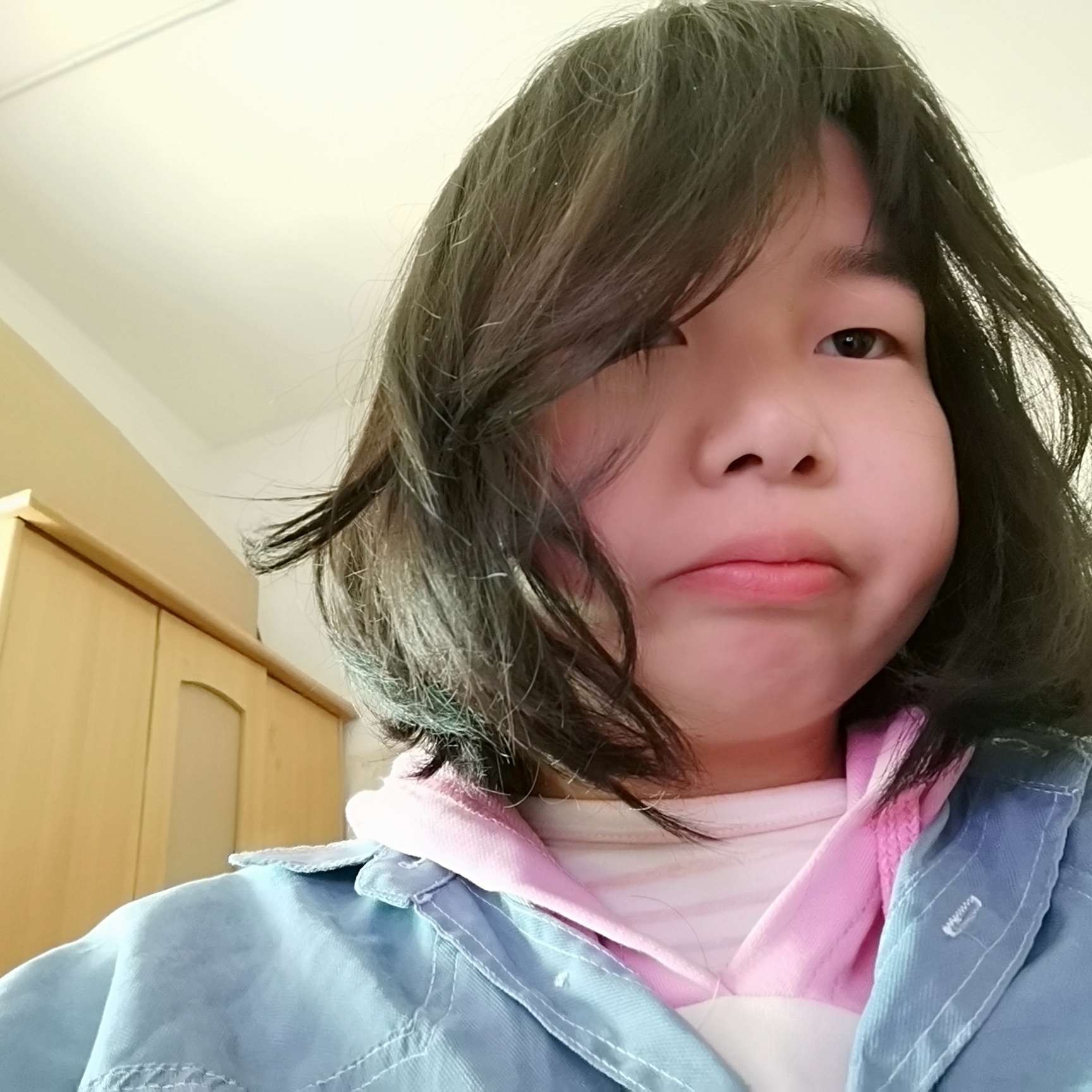 路灯泪了大方的照片