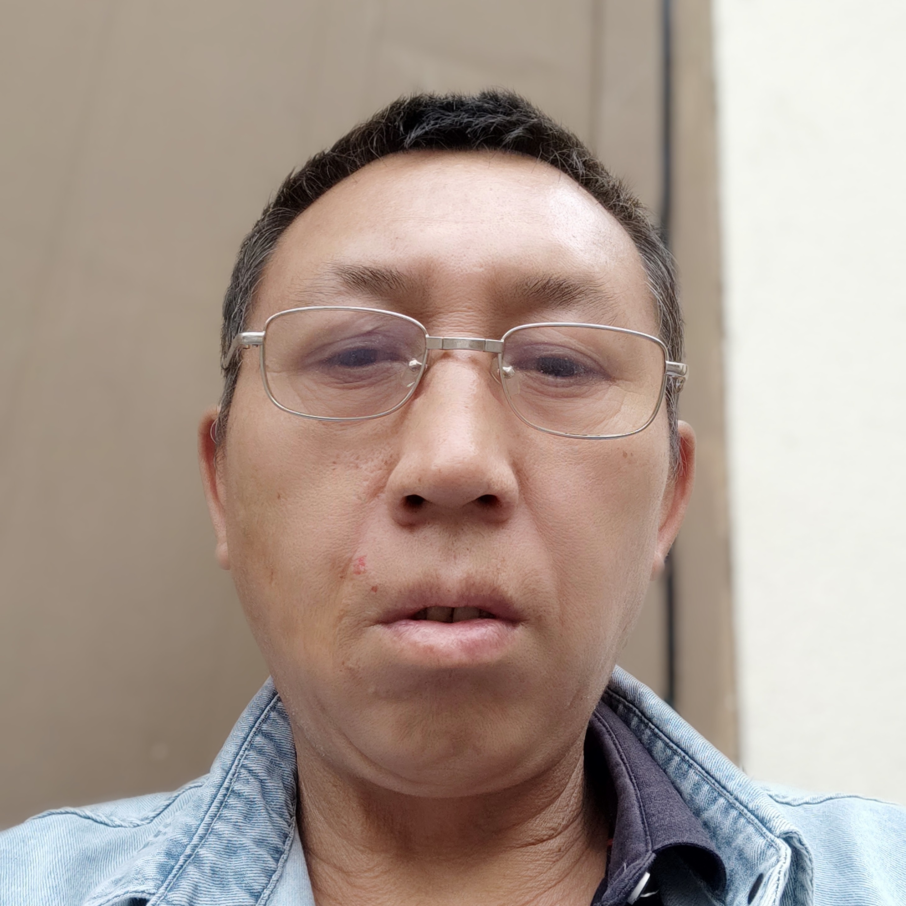 心劫整齐的照片