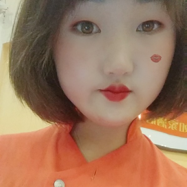 耿小倩的照片