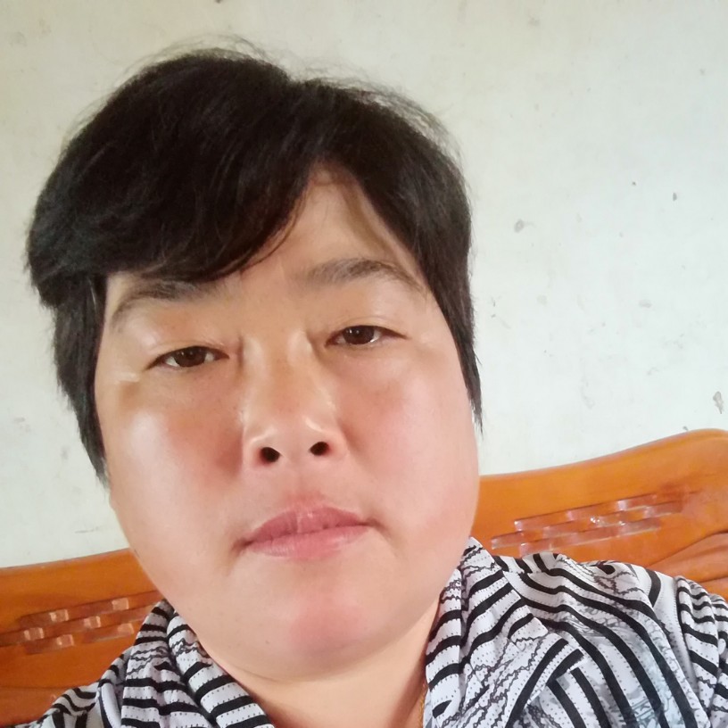 心锁拉长的照片