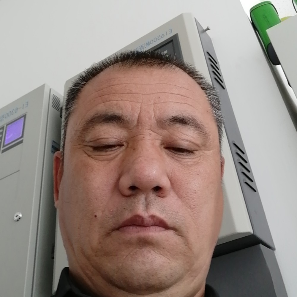 初妆现代的照片