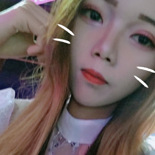 滚骰子的照片