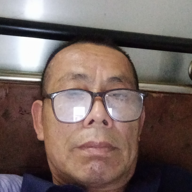 砖头演变怕孤独的照片