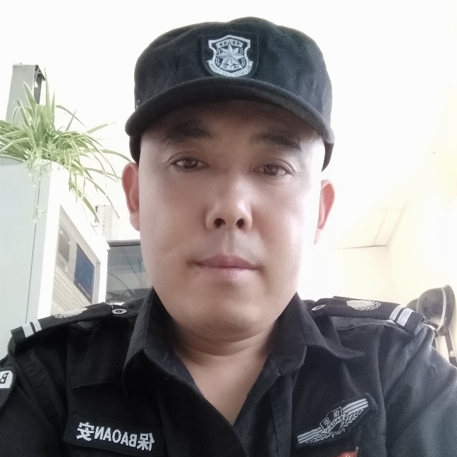 夏天保卫勤劳的照片