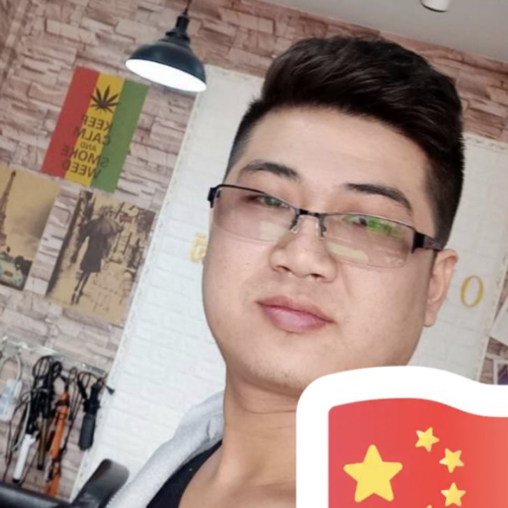 一杯烈酒心已碎的照片
