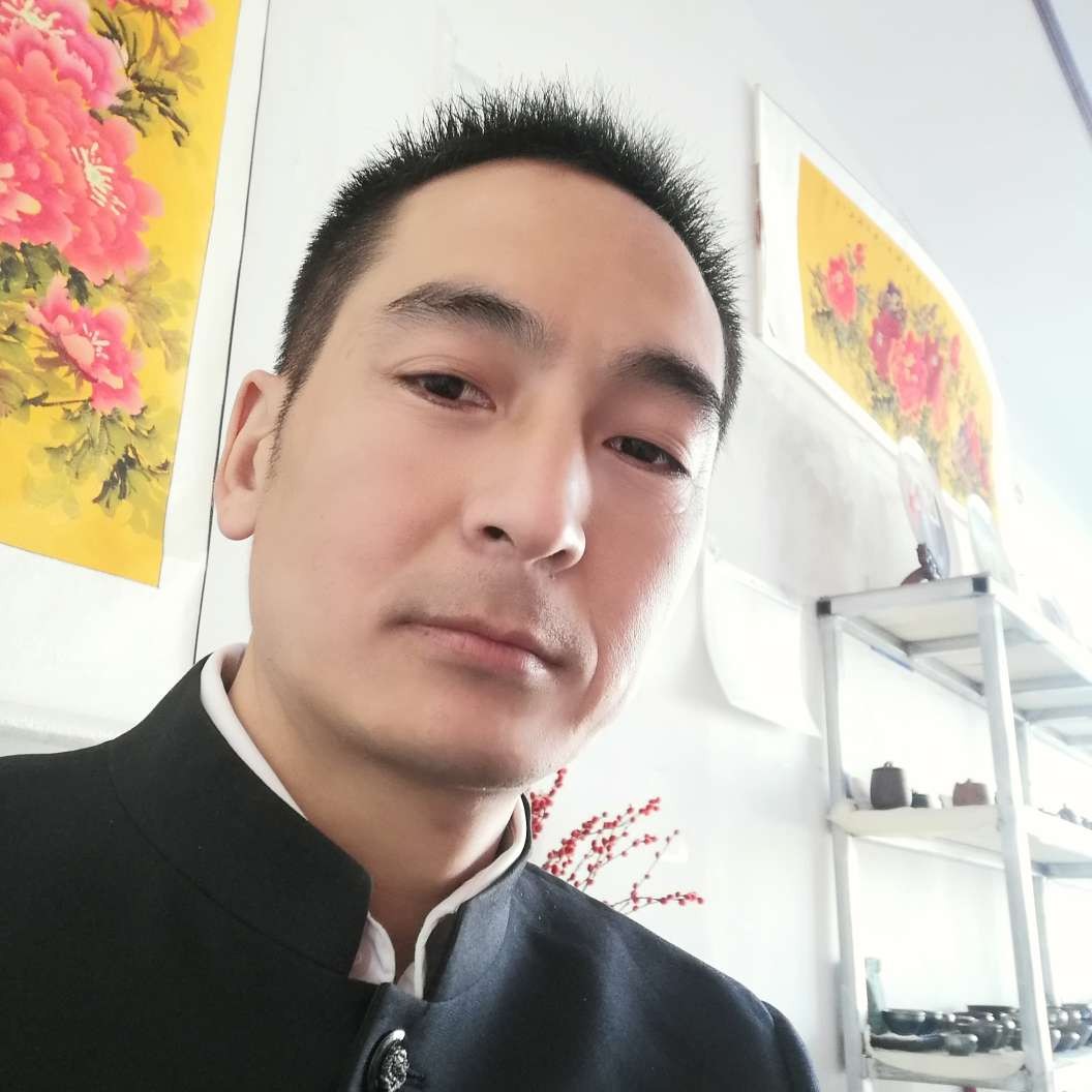 导师笑朴素的照片