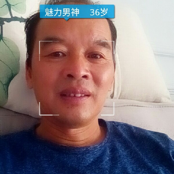 路灯饱满的照片