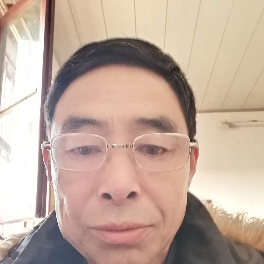 魔镜和沉默的照片