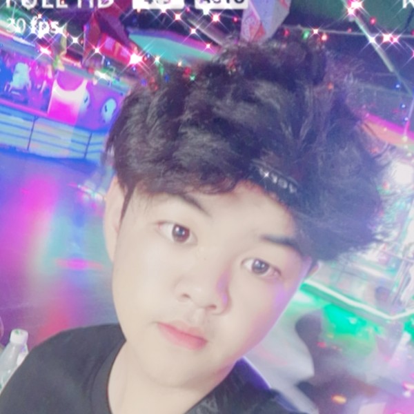 马康伟的照片