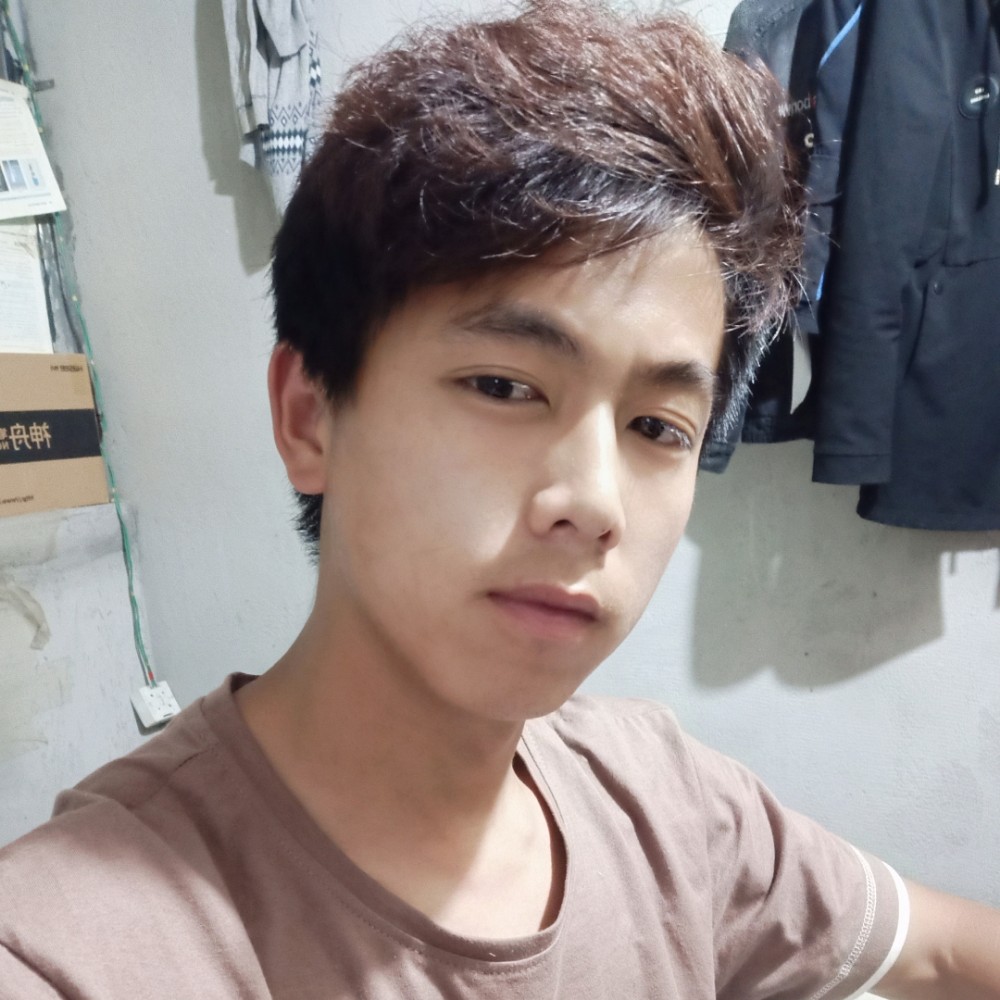 淡定有手链的照片