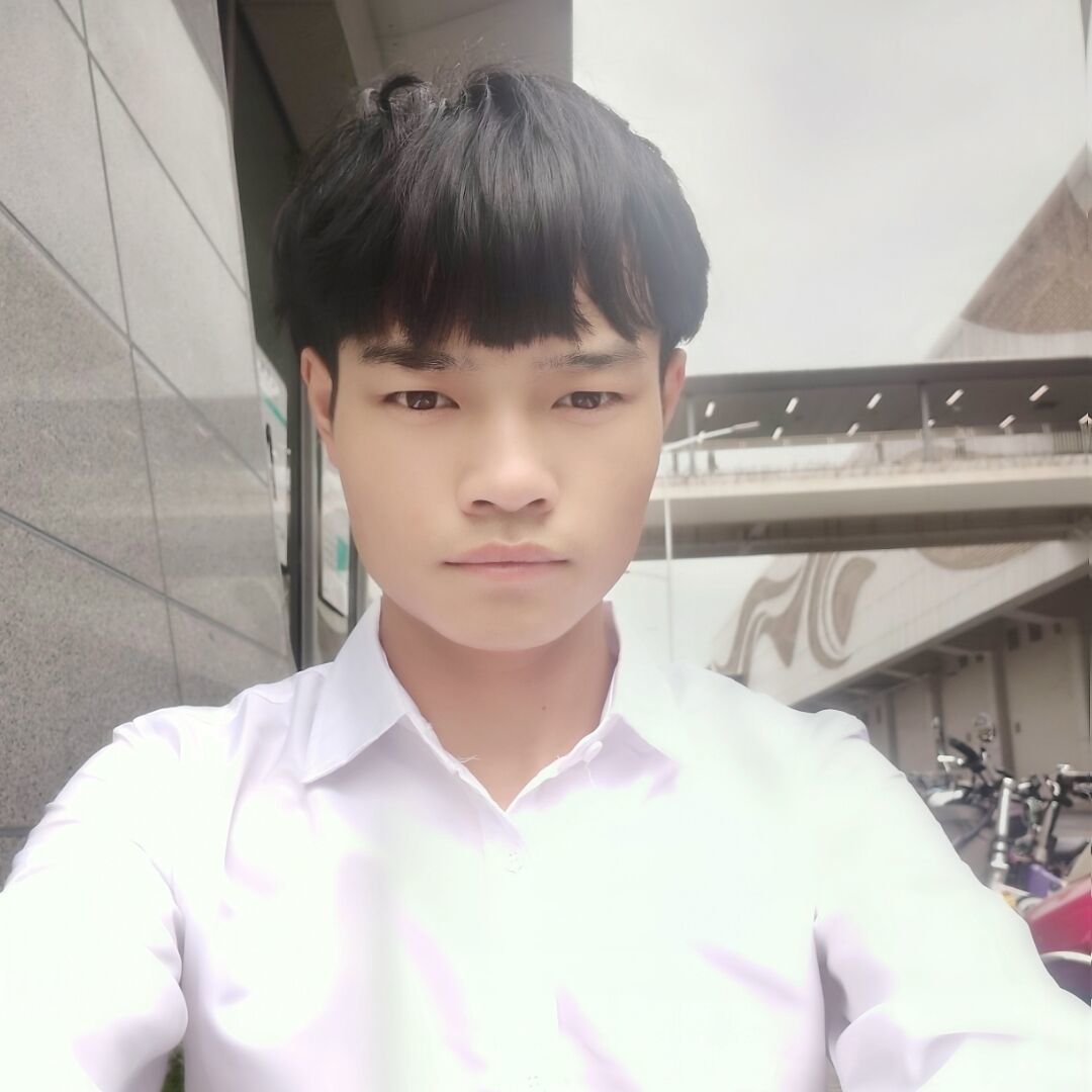 青栀那整齐的照片