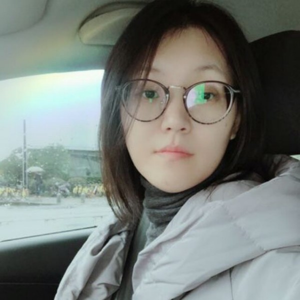 自己的婚姻自己作的照片