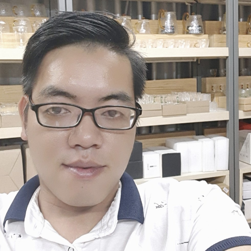 吴钦荣的照片