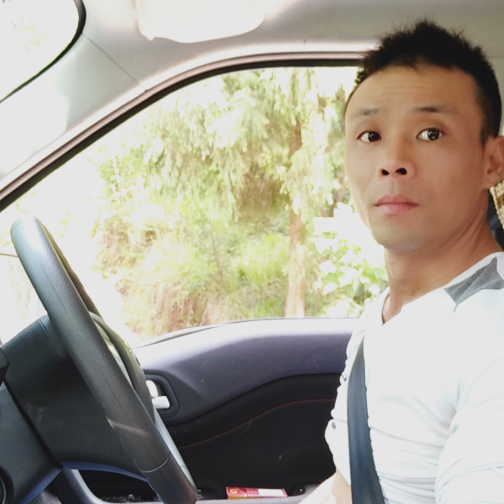 离异的单身的照片