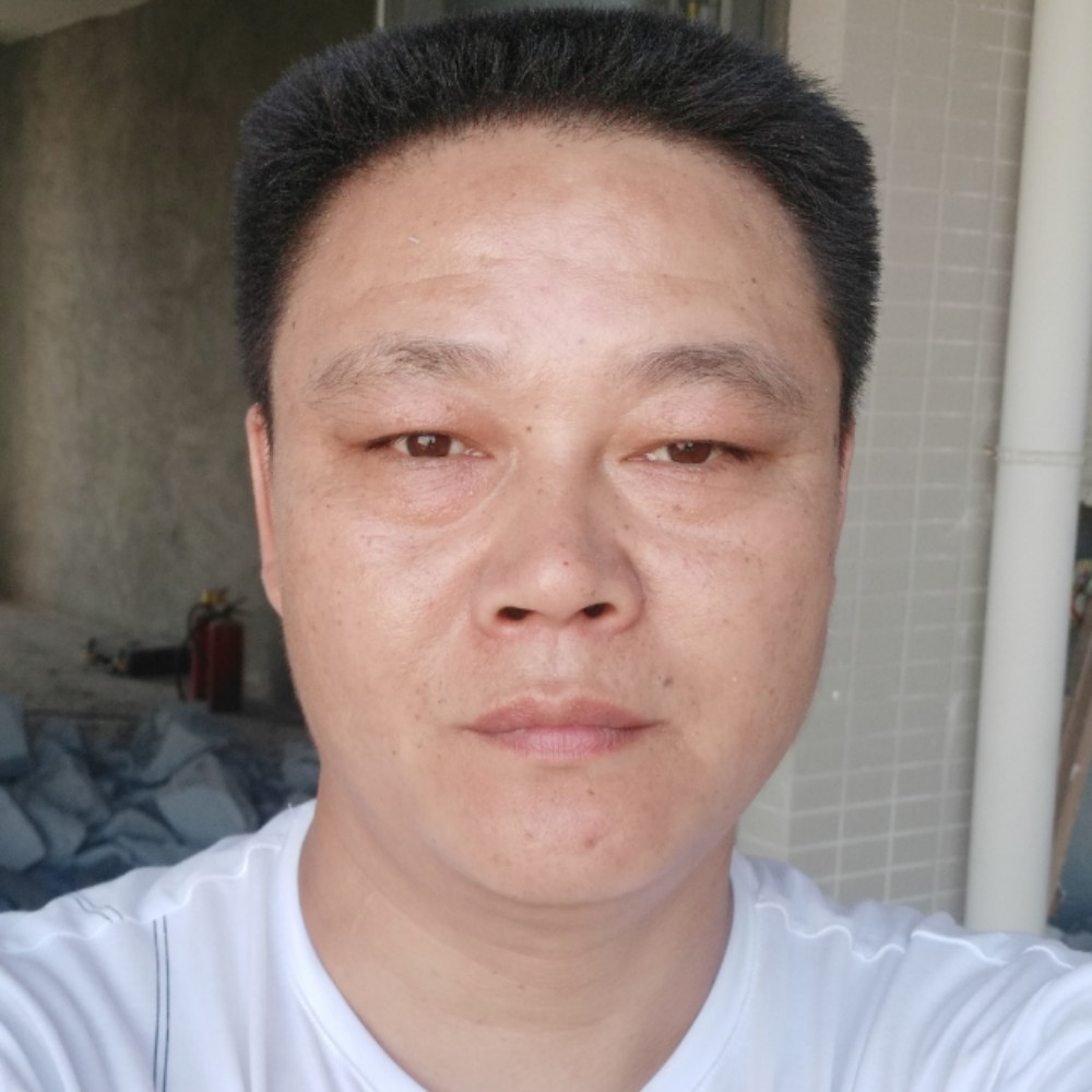 等待挽手灯泡的照片