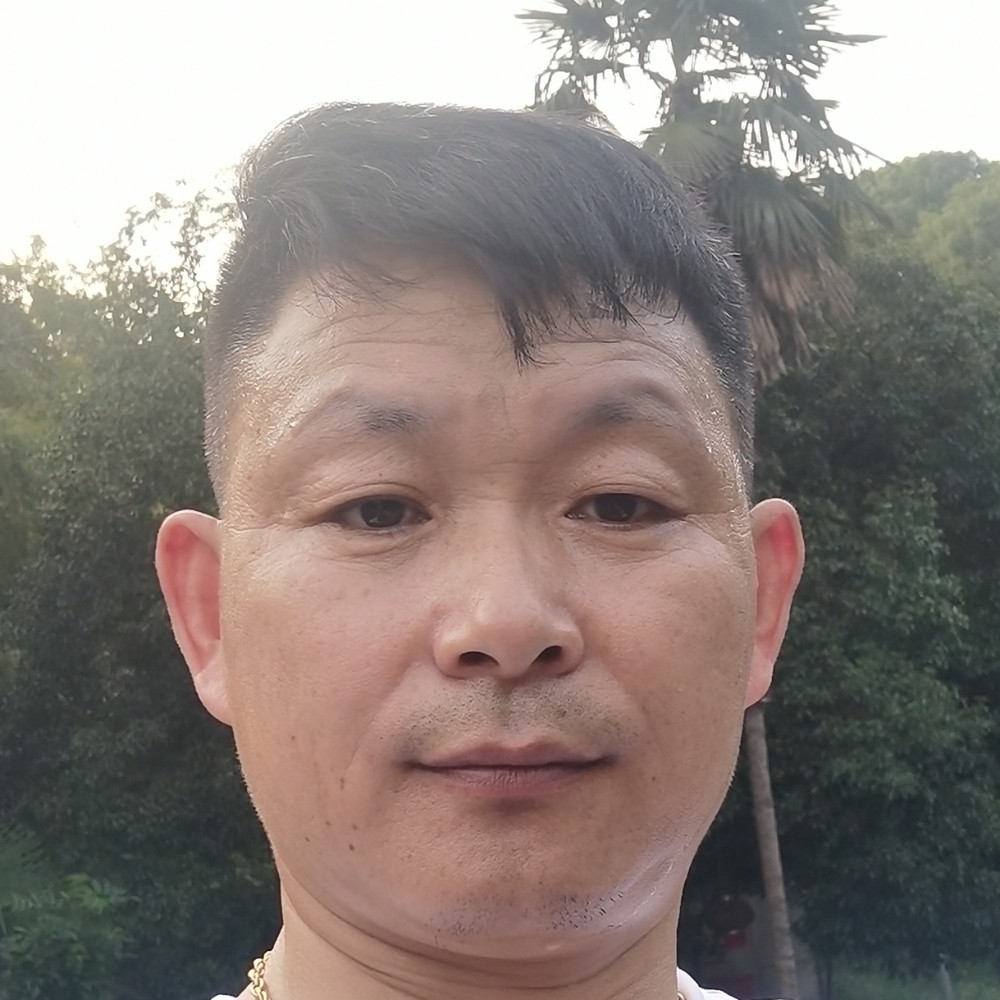 帅哥与懵懂的照片