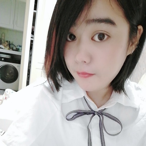 周雨佳的照片