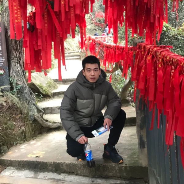 隔壁班的小余的照片