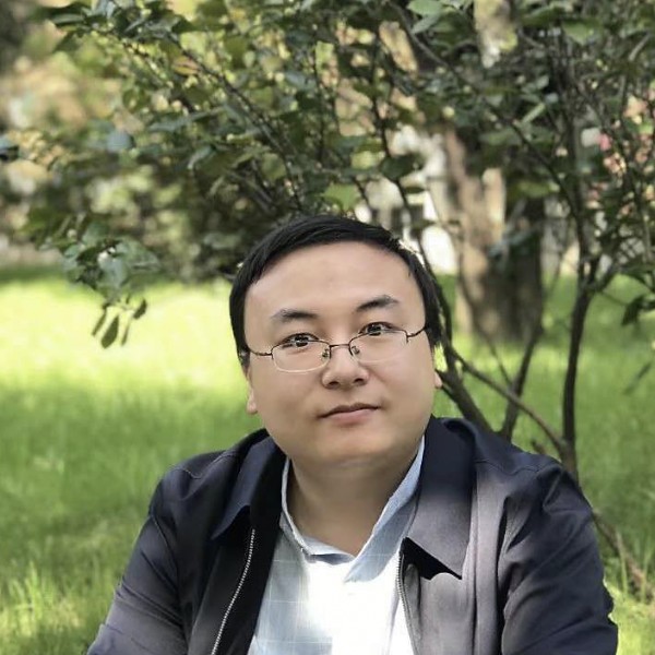 绯红世界的照片