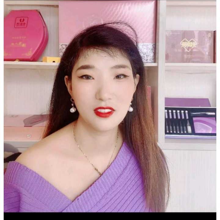 航空蹁跹快乐的照片