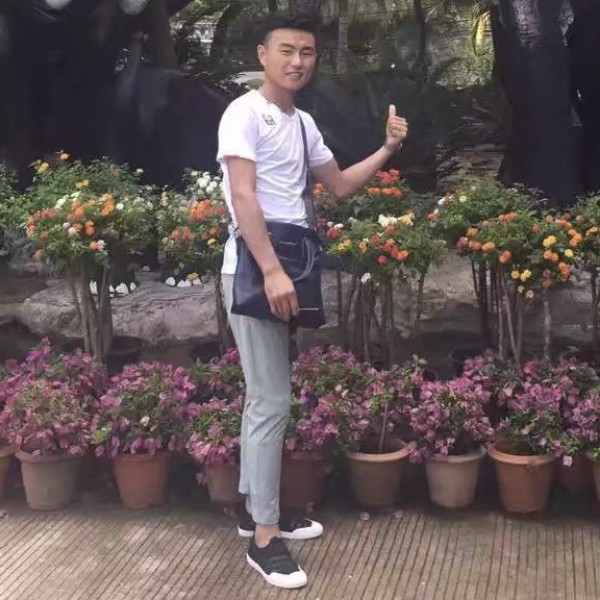 花痴数据线的照片