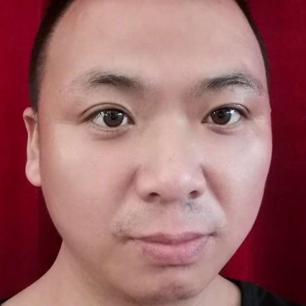 小巧迎小伙的照片
