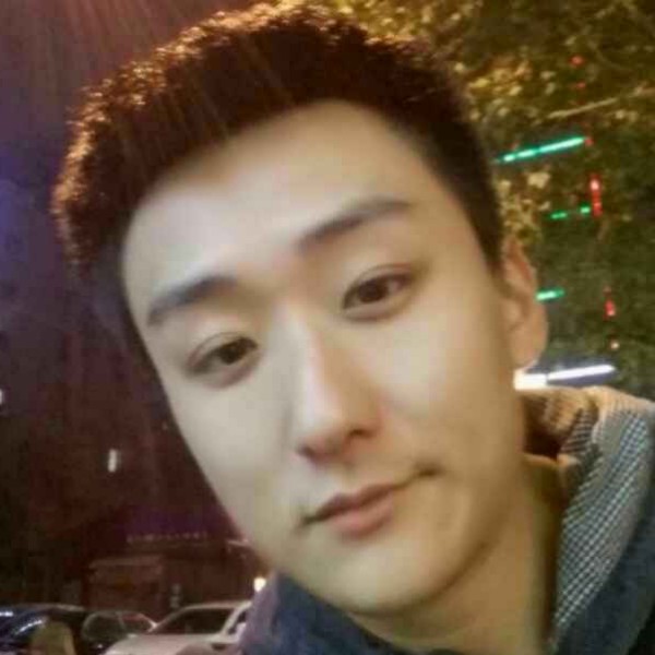 韩伟臭臭的照片